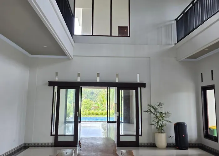 Bukit Luwih House 4*